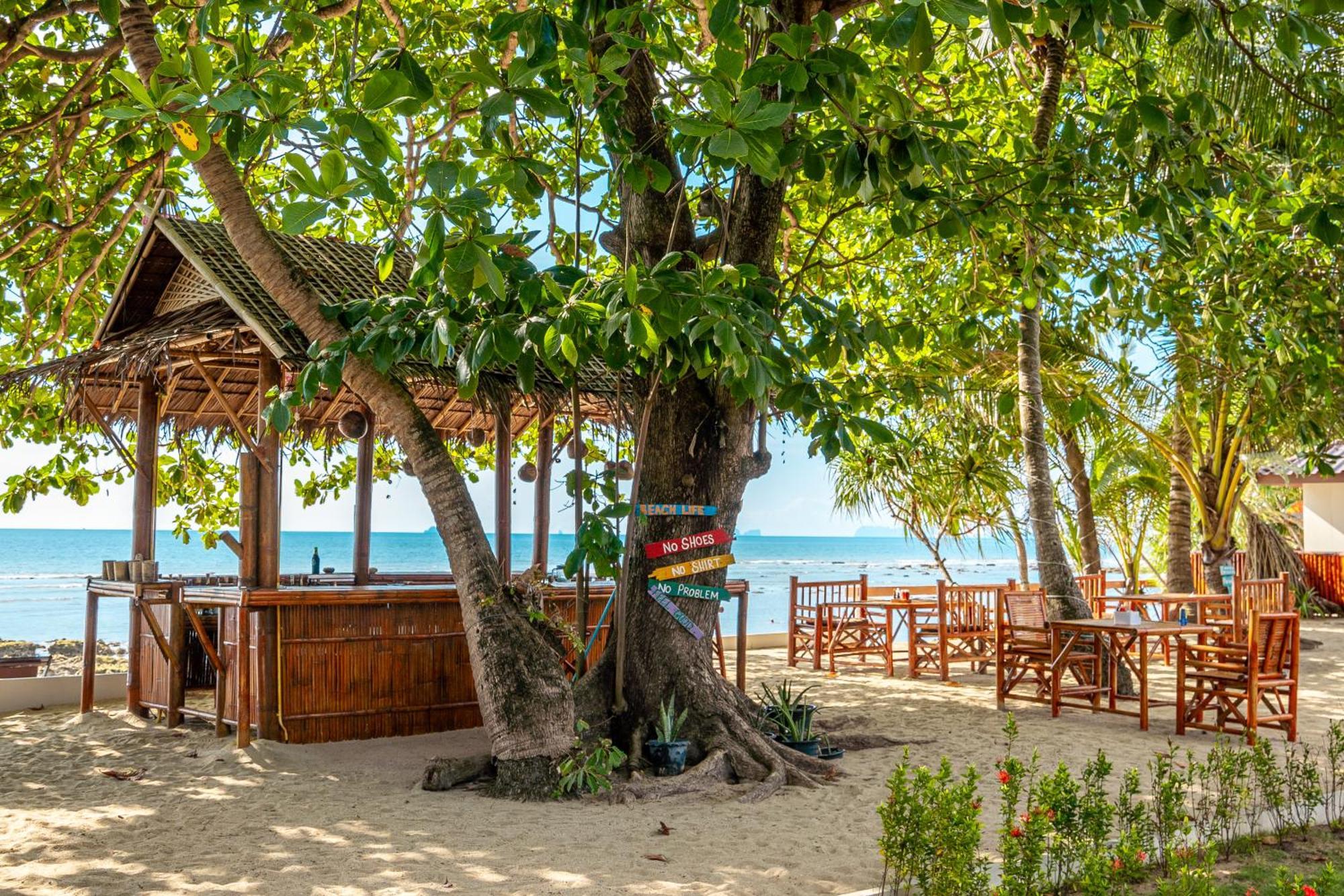 Lanta Beachfront Resort Ko Lanta Zewnętrze zdjęcie